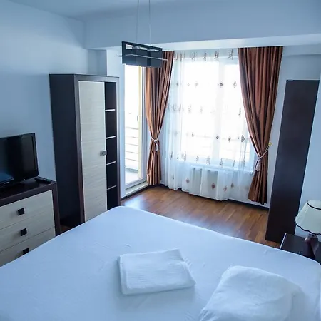 Vibe Summerland Apartment