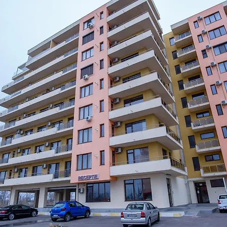 Vibe Summerland Apartment