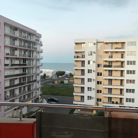Vibe Summerland Apartment Mamaia